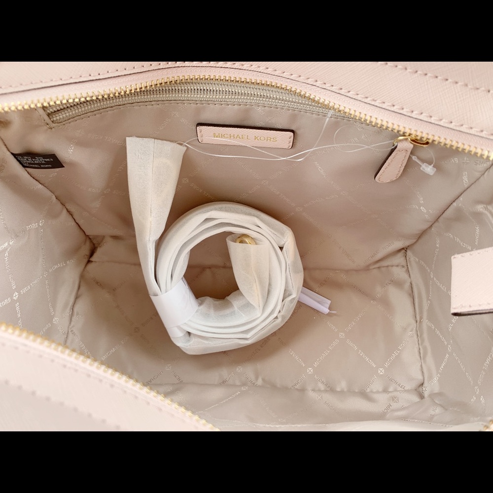 SALE‼️‼️ 👜💕Michael kors satchel Bag Pink - Picture 3 of 3